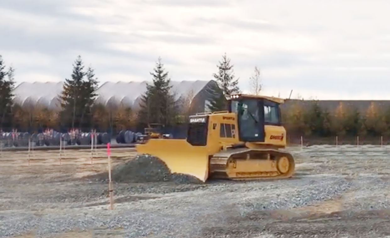 Excavadora hidrostático DH13K2 para un proyecto de aparcamiento en Columbia Británica, Canadá